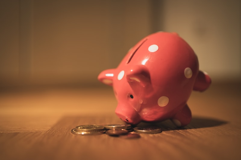 Traditional IRA vs. Roth IRA: Which Is the Right Choice for You?